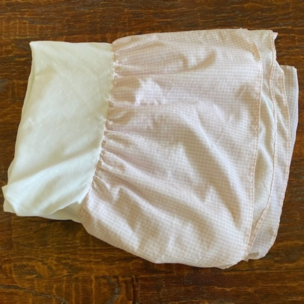 Martha Stewart Light Pink and White Gimgham bedskirt